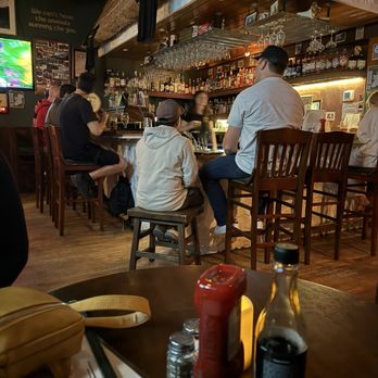 Kelly’s Irish Pub - Bar area - Pubs Near Me - Austin, Texas