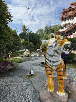 Thean Hou Temple by null