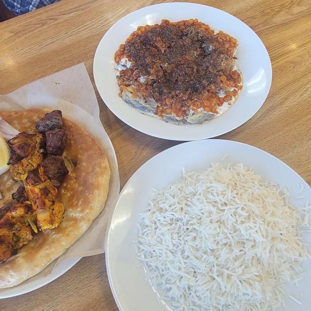 Afghan Kabob House - Mantoo, chicken and beef kabob on naan and white rice - Afghan Near Me - Downey, California Afghan Kabob House - Mantoo, chicken and beef kabob on naan and white rice - Afghan Near Me - Downey, California