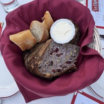 Le Diplomate - Best free bread in America - French Near Me - Washington, DC, District of Columbia Le Diplomate - Best free bread in America - French Near Me - Washington, DC, District of Columbia