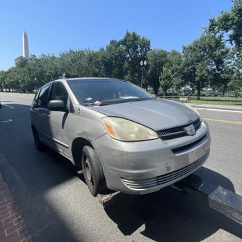 Hook Heroes Towing - Roadside Assistance Near Me - Alexandria, Virginia Hook Heroes Towing - Roadside Assistance Near Me - Alexandria, Virginia