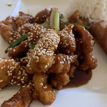 Hop Tung Restaurant - Sesame chicken-lunch special - Chinese Near Me - McAllen, Texas