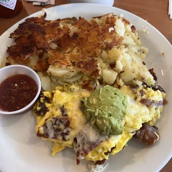 Clarkies Diner - California scrambler with fried breakfast potatoes and fresh salsa - Sandwiches Near Me - Yucaipa, California