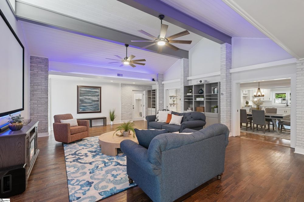 Slide of Heroic Builders