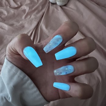 Ruby Nails - Night time - Nail Salons Near Me - Fayetteville, North Carolina