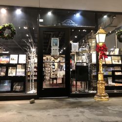 Valley Bookstore