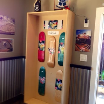 Grinderz - Inside Deco - Burgers Near Me - Huntington Beach, California