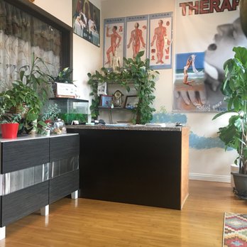 Revival Wellness - Waiting area--- very clean and green...plants are real - Massage Near Me - Laguna Hills, California