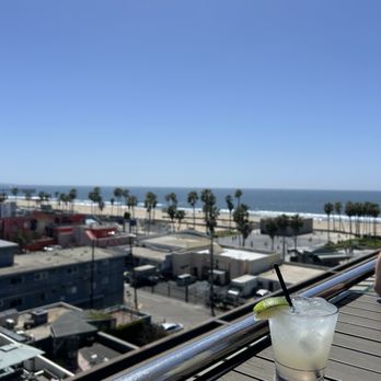 High Rooftop Lounge - Lounges Near Me - Venice, California High Rooftop Lounge - Lounges Near Me - Venice, California