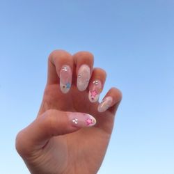 Lily Nails