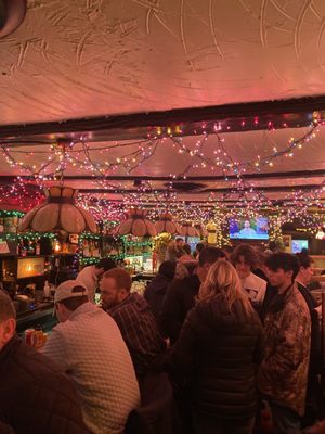 Molly's Shebeen Bar + Restaurant by null