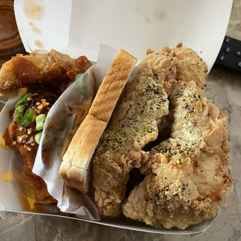 World Fried Chicken - B2 - 6 PCS Tenders Combo Sunchang Sweet Chili and Lemon Pepper Flavors - Chicken Shop Near Me - Ontario, California