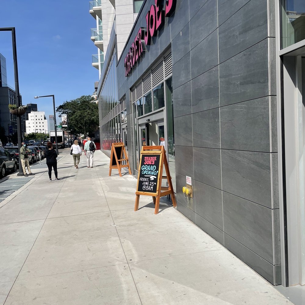 Top 10 Best Grocery Store in Manhattan, NY Last Updated August 2021