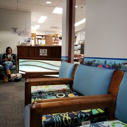 Young David, MD - Reception area
