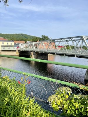 Bridge of Flowers by null