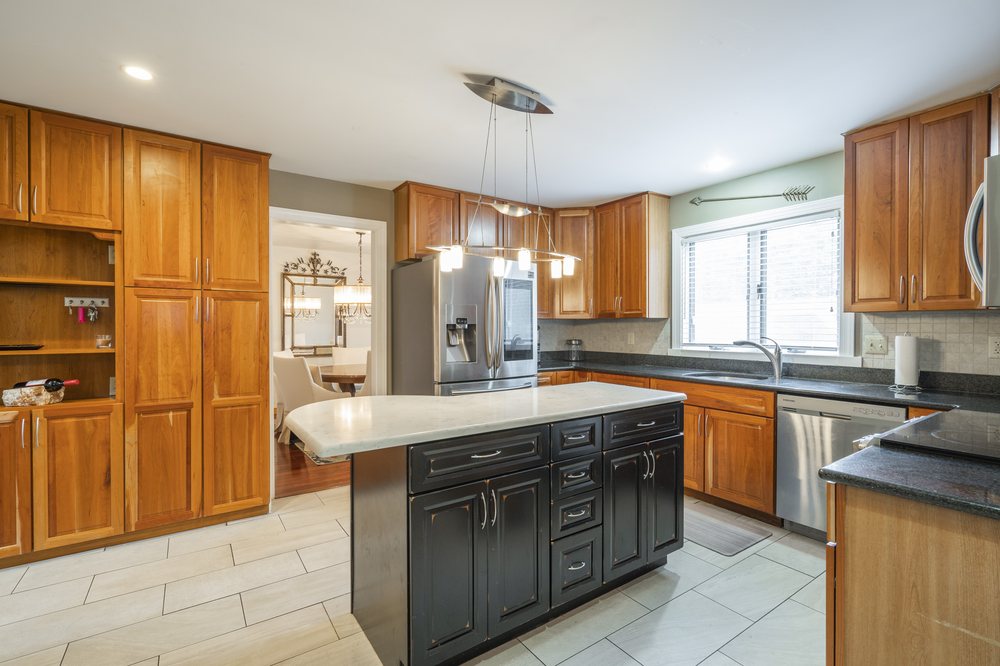 STATURE REALTY GROUP Contact Agent 107 John Robert Thomas Dr, Exton