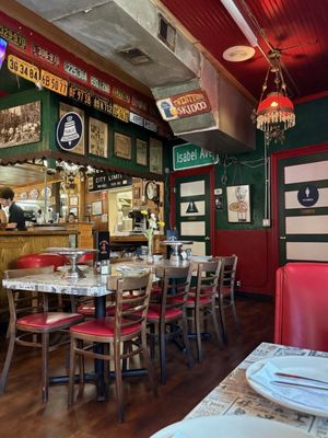 Gay Nineties Pizza Co by null