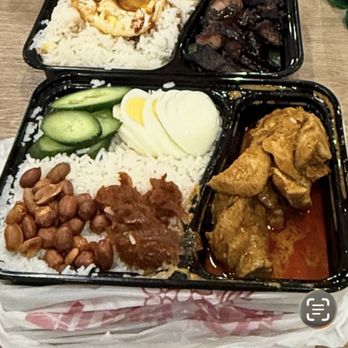 Ipoh Kopitiam - Top: Burnt Bbq pork rice Bottom: curry chicken with coconut rice - Malaysian Near Me - Arcadia, California Ipoh Kopitiam - Top: Burnt Bbq pork rice Bottom: curry chicken with coconut rice - Malaysian Near Me - Arcadia, California