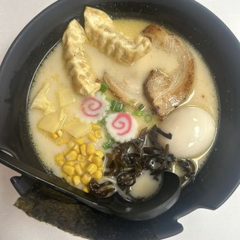 Hangout Ramen Build Your Own - Kenner - Tonkotsu Ramen (豚骨ラーメン) - Ramen Near Me - Kenner, Louisiana