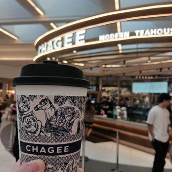 Chagee Modern Teahouse - Boya Tea latte - Coffee & Tea Near Me - Torrance, California Chagee Modern Teahouse - Boya Tea latte - Coffee & Tea Near Me - Torrance, California