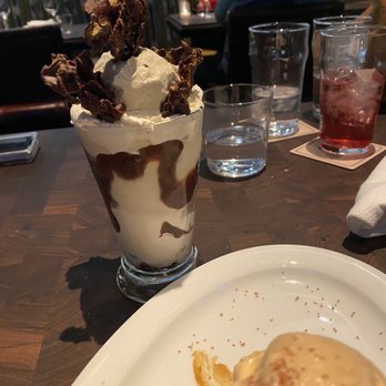 Water Grill - Bellevue - Banana chocolate sundae - Seafood Near Me - Bellevue, Washington