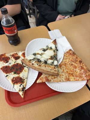 Cheesy Pizza by null