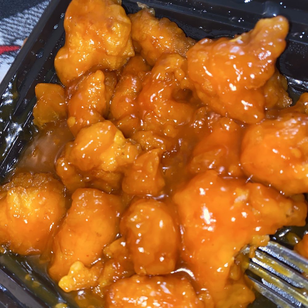 Chopstix Chinese Cuisine - Orange chicken. Taste like microwaveable winco orange chicken. Very mushy and no crunch anywhere on it. - Chinese Near Me - Springfield, Oregon