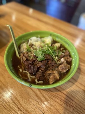One More Noodle House 来一碗 by null