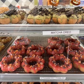 Devil & Angel Desserts - Ice Cream & Frozen Yogurt Near Me - Aurora, Colorado