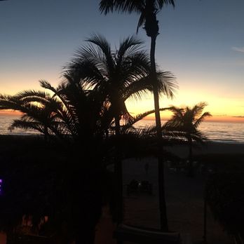 Cedar Cove Resort & Cottages - Hotels Near Me - Holmes Beach, Florida