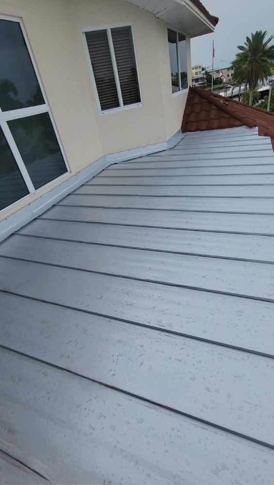 Slide of Paradise Roofing Services