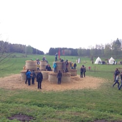 Ekenäs Slott - Kids on hay