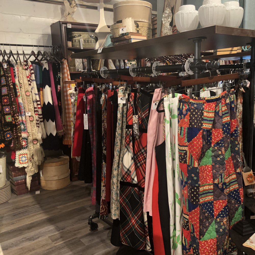 JoRetro - clothing - Used, Vintage & Consignment Near Me - Havre de Grace, Maryland