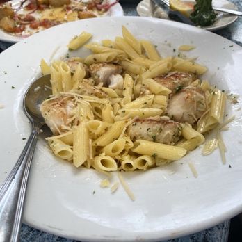 Lazy Lobster Seafood Restaurant - GF Pasta with scallops - Seafood Near Me - Key Largo, Florida Lazy Lobster Seafood Restaurant - GF Pasta with scallops - Seafood Near Me - Key Largo, Florida