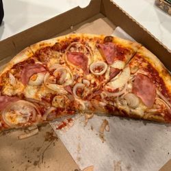 Ham & Onion pizza (my wife's favorite) from Famous Rays on Bell in Phoenix