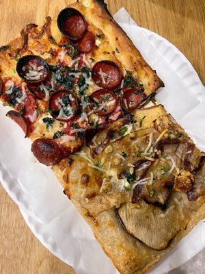 Williamsburg Pizza by null