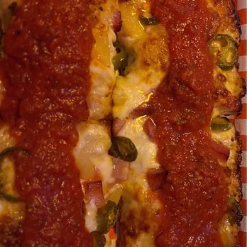 Red Dwarf - Hawaiian Pizza - Beer Bar Near Me - Las Vegas, Nevada Red Dwarf - Hawaiian Pizza - Beer Bar Near Me - Las Vegas, Nevada