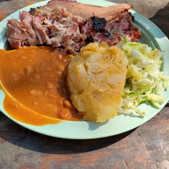 Salt Lick Cellars - Pulled pork and brisket plate - Wineries Near Me - Driftwood, Texas Salt Lick Cellars - Pulled pork and brisket plate - Wineries Near Me - Driftwood, Texas