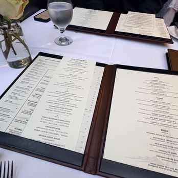 The Mountain House - New American Near Me - Woodside, California