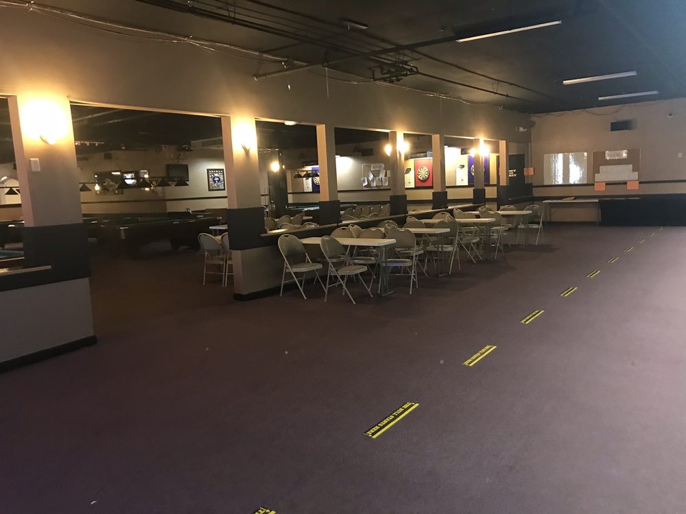 SCHEMENGEES BAR & GRILLE 32 Photos 551 Lincoln St, Lewiston, Maine