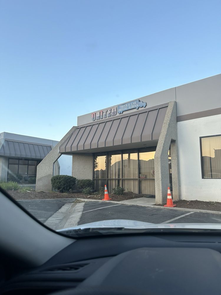 UNITED TRUCK DRIVING SCHOOL Updated June 2025 21 Photos & 17