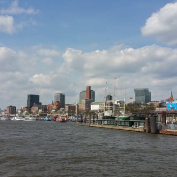 Hamburger Hafen - Beautiful view on the harbour. - Landmarks & Historical Buildings Near Me - Hamburg, HH