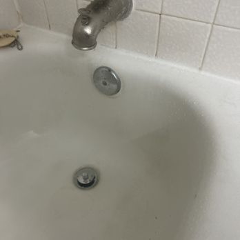 Sanders Handyman Service - Tub drain and overflow replacement - Handyman Near Me - Leander, Texas Sanders Handyman Service - Tub drain and overflow replacement - Handyman Near Me - Leander, Texas