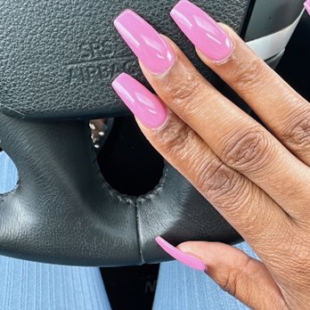 Essential Salon & Nail Spa - Fixed nails - Nail Salons Near Me - New Orleans, Louisiana
