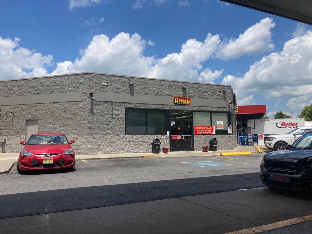 PILOT TRAVEL CENTER Updated May 2024 15 Photos & 19 Reviews 979