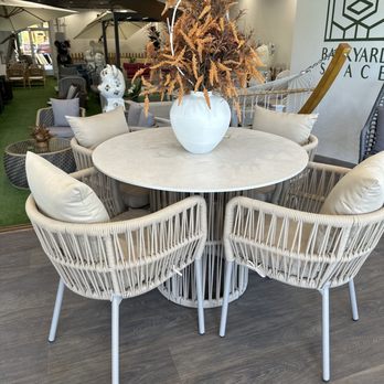 Backyardspace - Dining set - Home Decor Near Me - North Hollywood, California