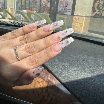 Cal Nails - Nail Salons Near Me - Fontana, California