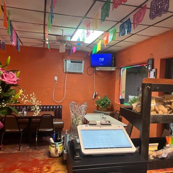 Guerrero's Mexican Restaurant - a view of the dining area - Mexican Near Me - San Antonio, Texas