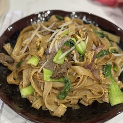 Dumpling Master - Beef chow fun