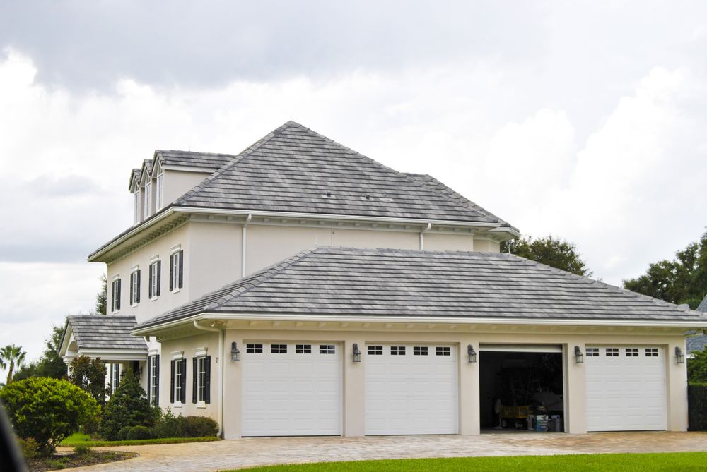 Slide of Roof Commander